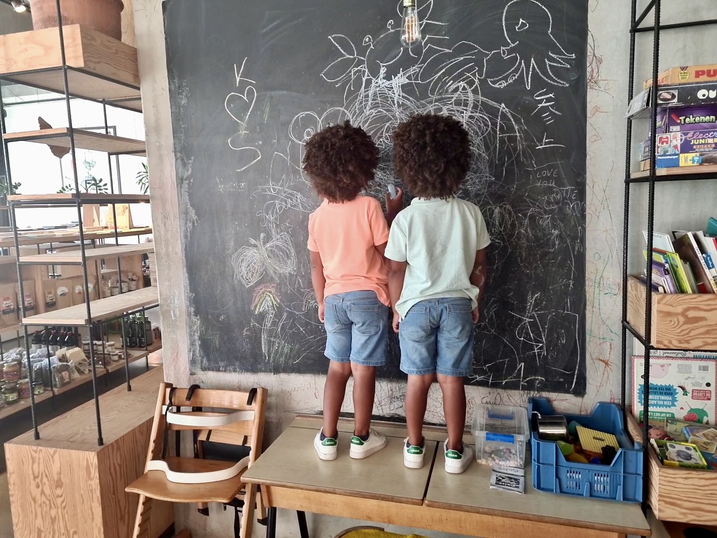 Noordoever resto avec enfants jeux